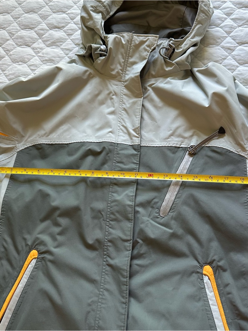 Hooded shell/rain jacket - Picture 16 of 16